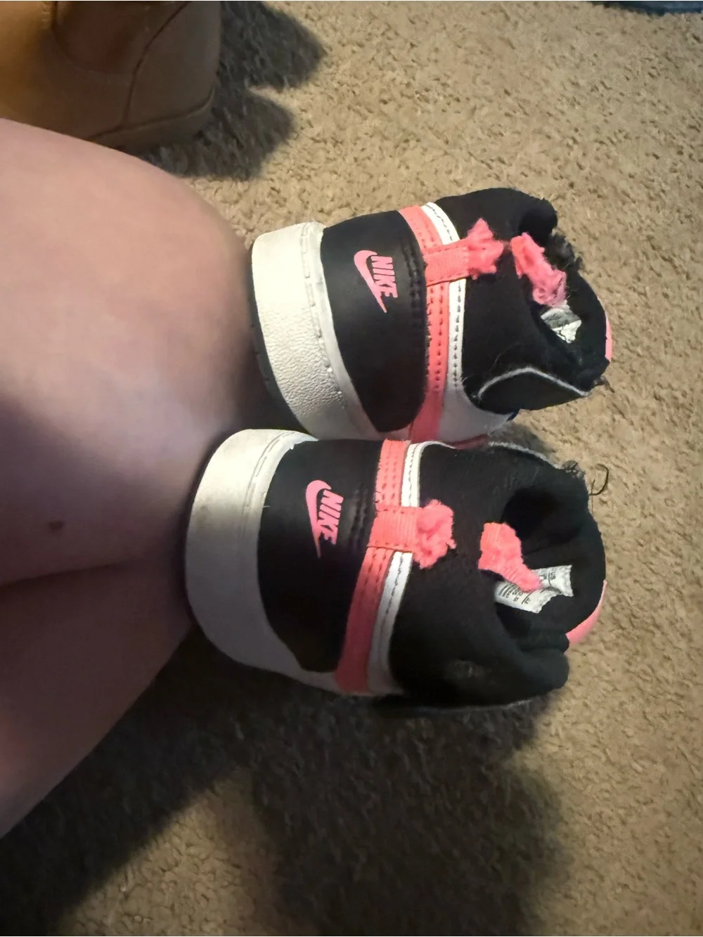 Nike Kids Mid-Top Sneakers in Black, White & Pink
